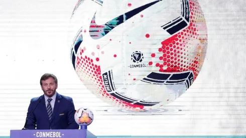 Merlin Flight, el balón de la Copa Libertadores y Sudamericana 2020