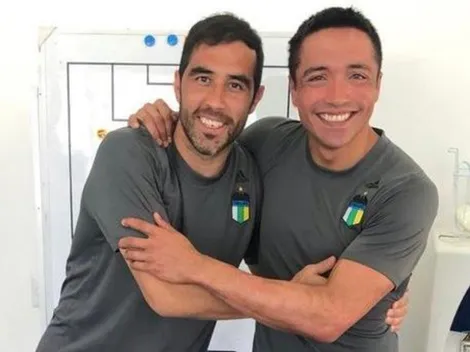 Claudio Bravo le desea todo el éxito a Miguel Pinto en Colo Colo