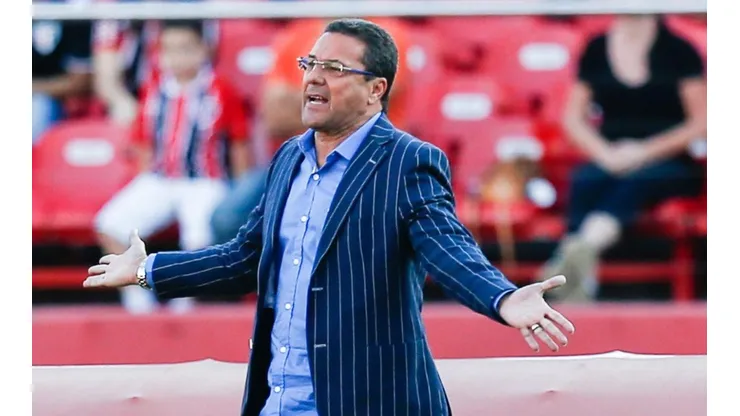 Se demoró mucho: Palmeiras descarta a Sampaoli y elige a Luxemburgo