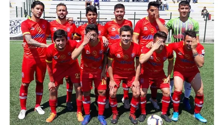 "Se vende club fútbol profesional": Independiente de Cauquenes busca nuevos dueños en diario nacional
