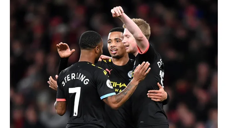 El City vence al Arsenal y acorta distancia con el Liverpool