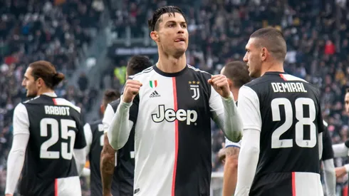 CR7 adelanta a la Juve con un doblete en el primer tiempo