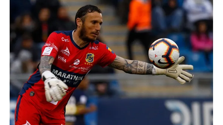 Campestrini jugó un año en Everton.
