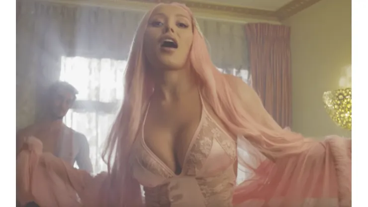 Este es el debut musical de Daniella Chávez