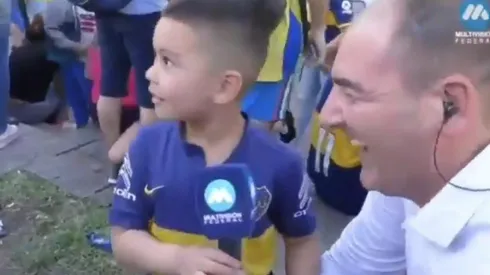 El pequeño hincha sufrió un gracioso lapsus.