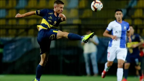 El Topo Benjamín Berríos debe regresar a Colo Colo tras el término de su préstamo con Everton