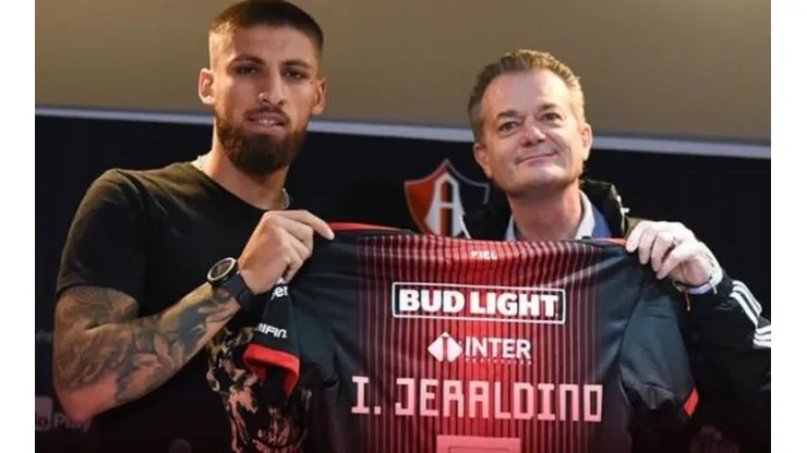 Jeraldino a lo crack: "Llego al club que tiene la hinchada más fiel de México"