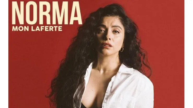 Disco de Mon Laferte está entre los mejores de la década