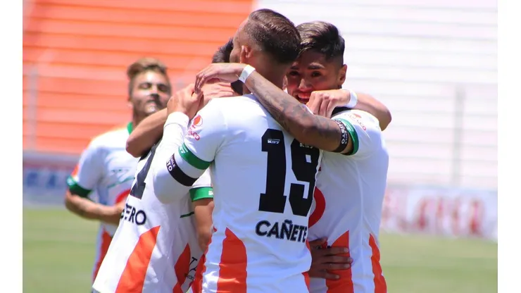 Cobresal invita a sus hinchas a diseñar su camiseta 2020