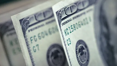 Dólar sigue a la baja y suma su séptima caída consecutiva