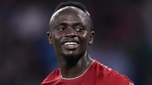Mané recibe su propio Balón de Oro