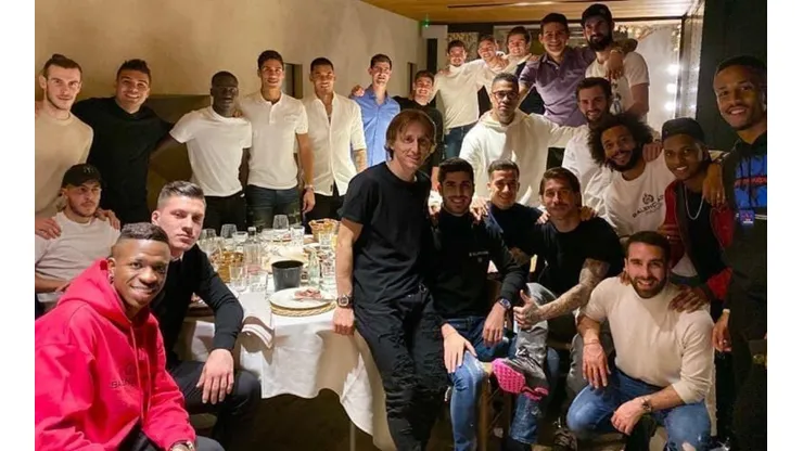 La mayoría del plantel del Real Madrid apareció en la tradicional cena de Navidad