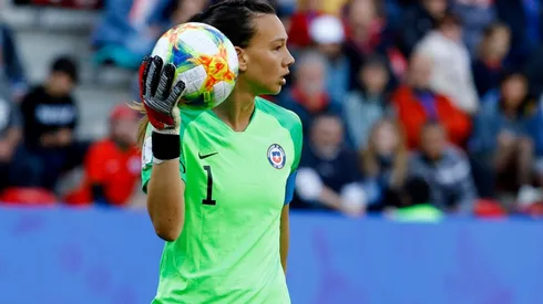 Medio inglés pone a Christiane Endler como una de las mejores jugadoras del mundo