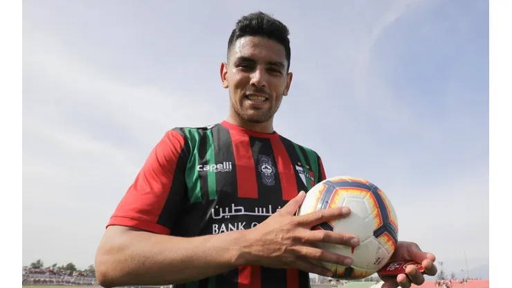 Lucas Passerini puede cambiar de aires.
