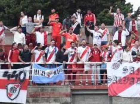 River Plate premia a los hinchas que viajaron tres días en bus para ver la final de la Copa Libertadores en Lima.