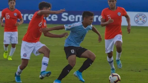 Chile cayó 3-1 ante Uruguay