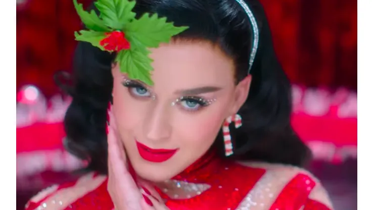 Katy Perry presenta su apuesta musical navideña