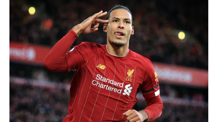 Van Dijk habló de la ausencia de CR7 en el Balón de Oro