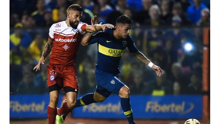 Boca Juniors recibe a Argentinos Juniors en La Bombonera.