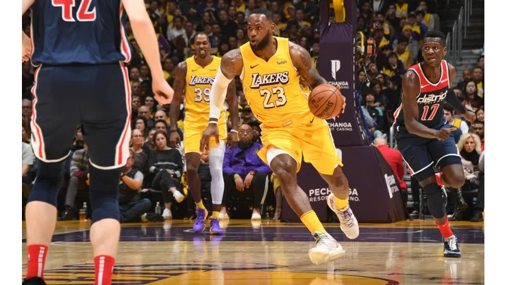 Video | Los Lakers alcanzan su mejor comienzo histórico de temporada tras vencer a los Wizards