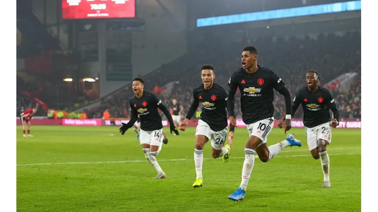 Manchester United recibe al Aston Villa por otra fecha de la Premier League.