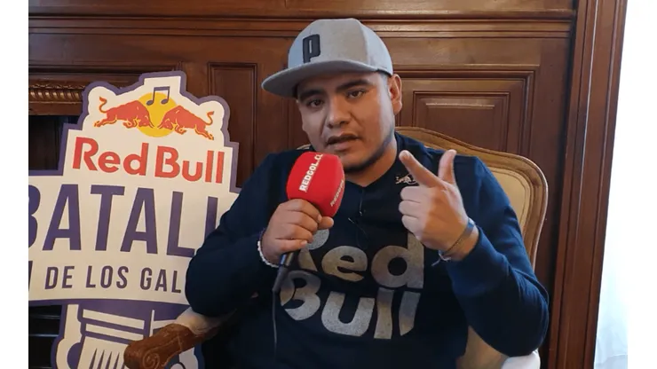 Aczino mandando un mensaje al pueblo de Chile