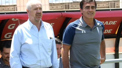 Tagle lanza sus dardos contra la Roja y Colo Colo.