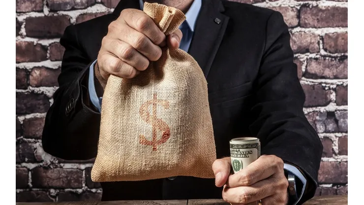 ¿Por qué el Banco Central vende dólares para frenar el alza del dólar en Chile?