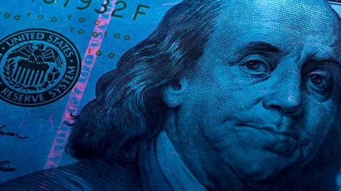 Dólar cierra a la baja luego de que el Banco Central anunciara nueva intervención