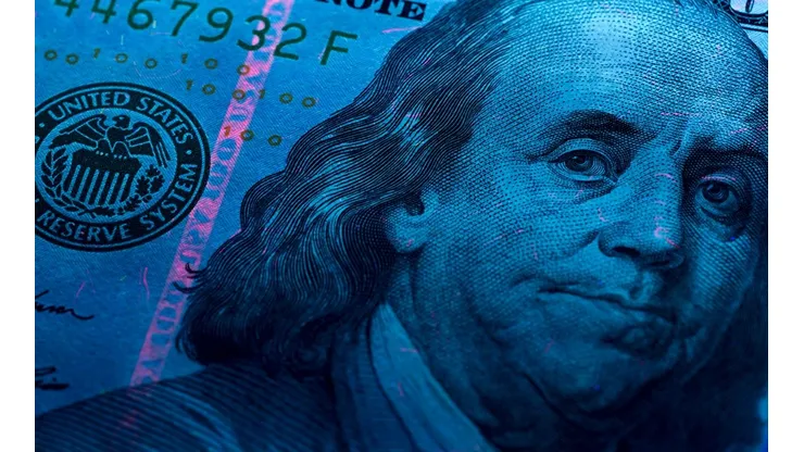 Dólar cierra a la baja luego de que el Banco Central anunciara nueva intervención