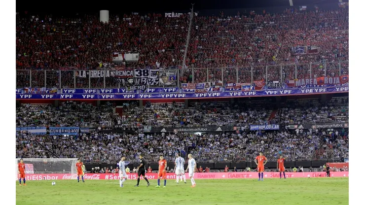Argentina vs. Chile en el Monumental de Buenos Aires.