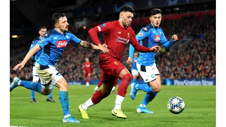 Liverpool frente al Napoli.