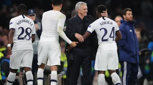 Mou debuta en casa dando vuelta un 0-2 y gana aplausos