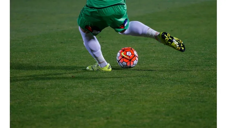 Por ahora el fútbol sigue, pero queda mucho trecho por recorrer.