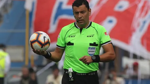 Roberto Tobar pide regreso del torneo nacional sin olvidar demandas: "Siempre en apoyo a la sociedad"