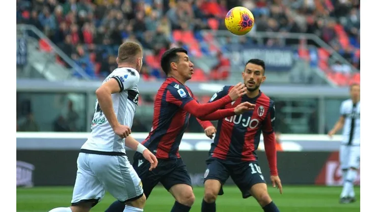 Bologna de Gary Medel rescata un agónico empate ante el Parma