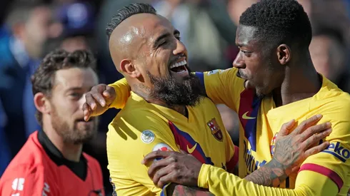 Prensa española llena de flores a Arturo Vidal