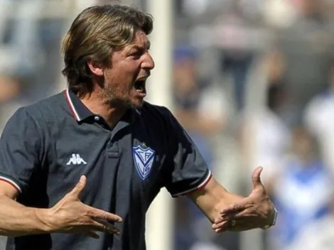 Plantel de Vélez Sárfield no quiere que su DT venga a Chile