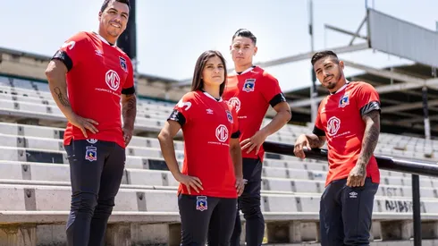 Colo Colo se viste de rojo.