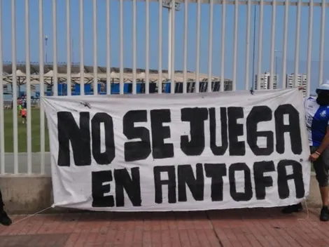 Hinchas llegan al entrenamiento puma: "No se juega en Antofa"