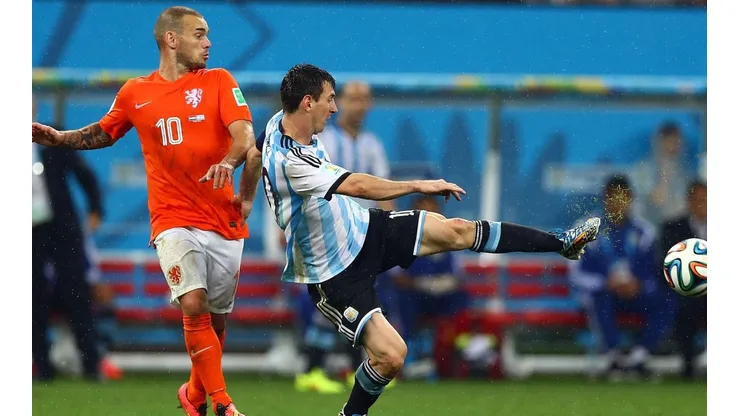 El holandés Sneijder asegura que pudo estar al nivel de Messi y CR7