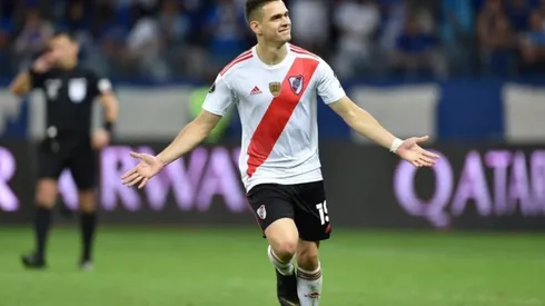 El colombiano Santos Borré le toca la oreja a Boca Juniors