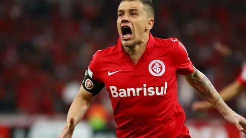 D'Alesandro asoma en la UC.