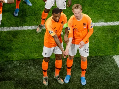 Wijnaldum y De Jong festejan manifestándose contra el racismo