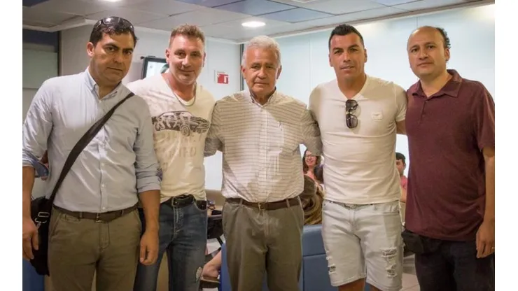 Barticciotto y Paredes con Valladares y la familia de Gustavo Gatica.