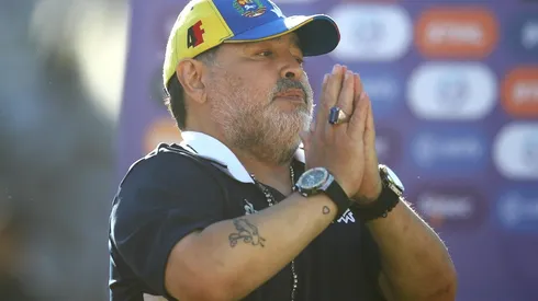 Diego Maradona se va de Gimnasia tras ocho partidos.