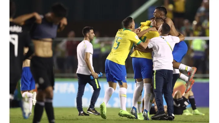 Brasil se abraza mientras México se lamenta.