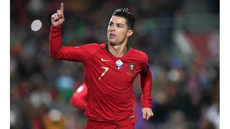 Portugal con Cristiano Ronaldo a la cabeza van por la clasificación a la Eurocopa 2020 este domingo.