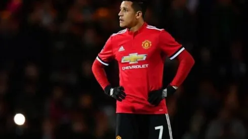 Manchester United necesita hacer caja con pase de Alexis Sánchez