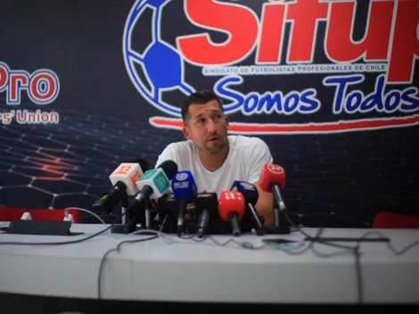 "Queremos que los futbolistas trabajen y la gente se manifieste en los estadios"